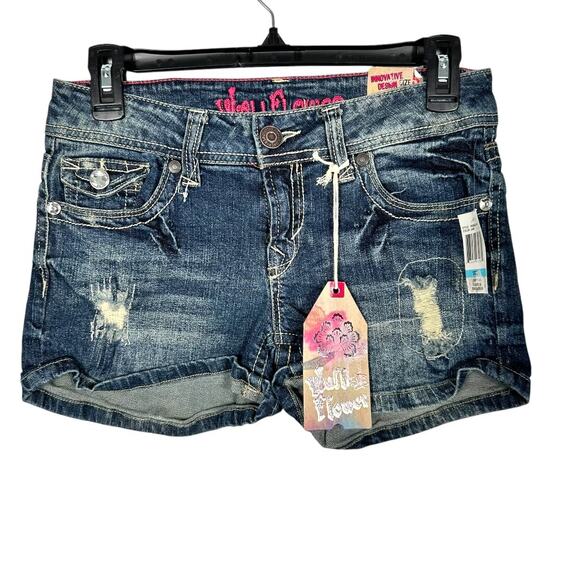 Wallflower Best Fitting Distressed Jean Shorts Size 5 Regular - Picture 3 of 7